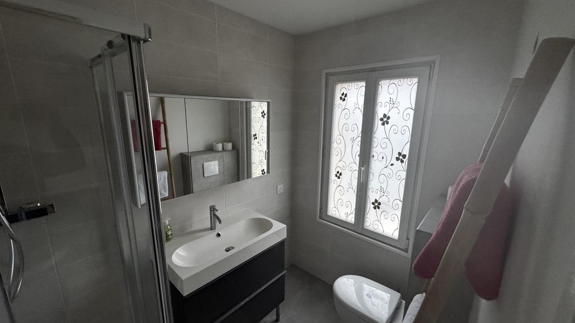 Apartment Villeurbanne Rom bilde